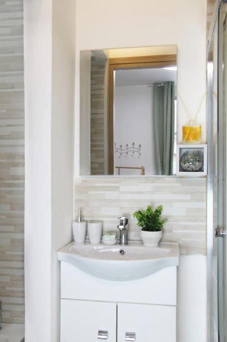 Casa Romeo Vinitaly - Free Parking - Wifi Daire Verona Dış mekan fotoğraf