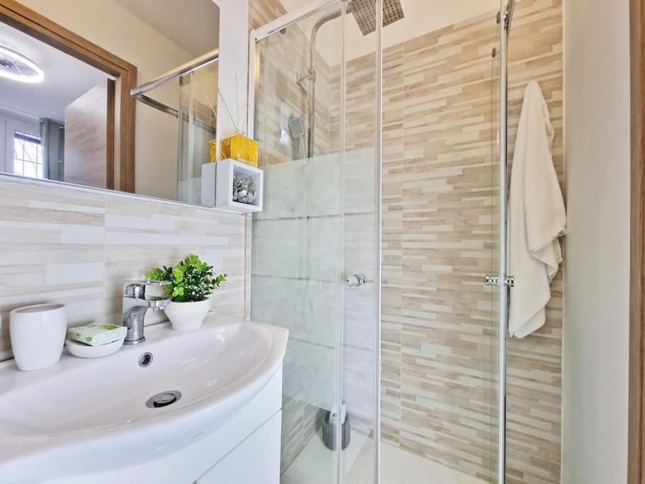 Casa Romeo Vinitaly - Free Parking - Wifi Daire Verona Dış mekan fotoğraf